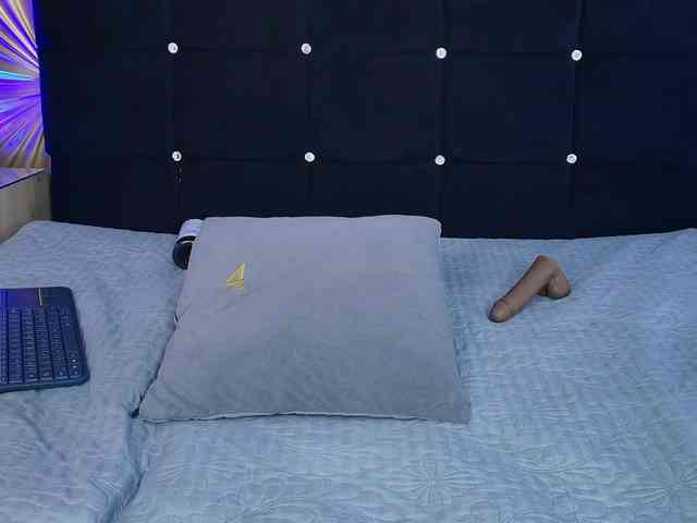 emmily-keller webcam