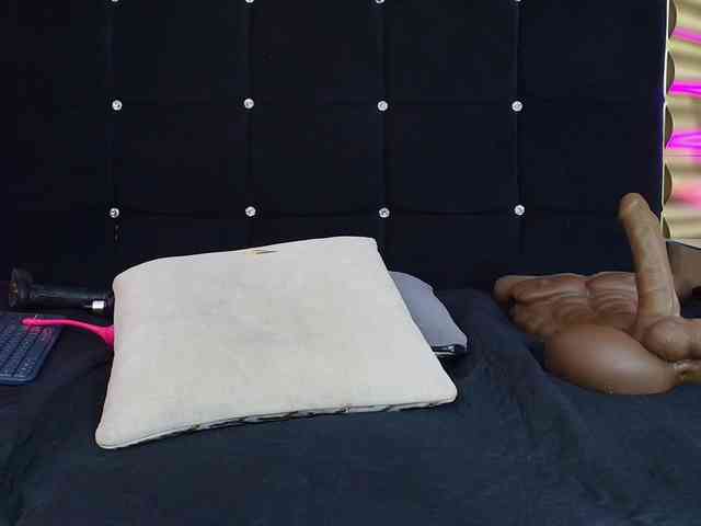 emmily-keller webcam