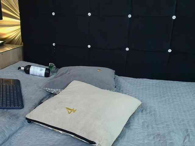 emmily-keller webcam