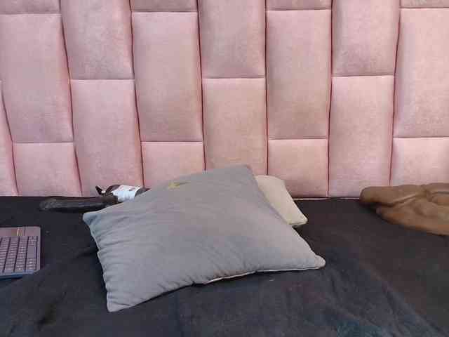 emmily-keller webcam