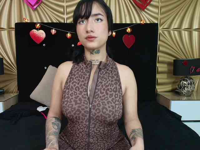 emmily-keller webcam