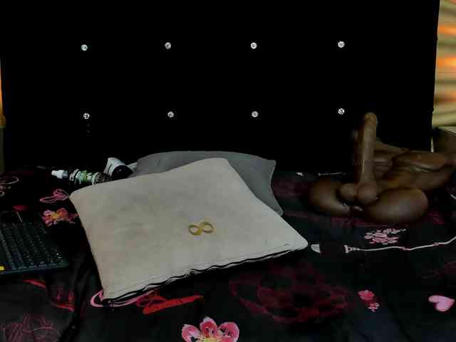 emmily-keller webcam