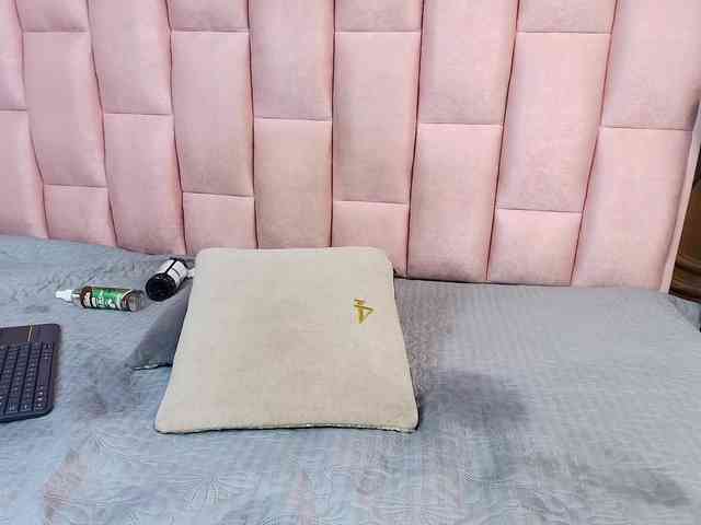 emmily-keller webcam