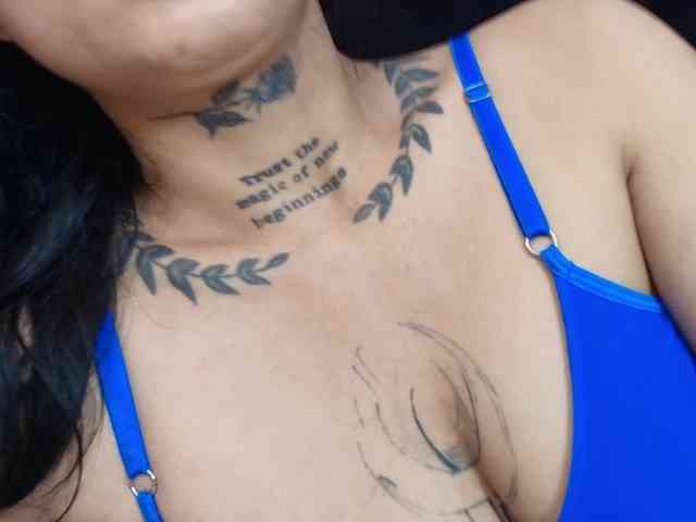 emmily-keller webcam