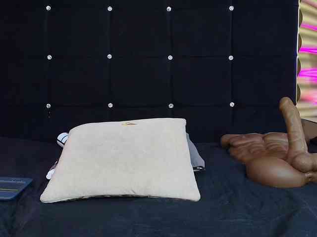 emmily-keller webcam