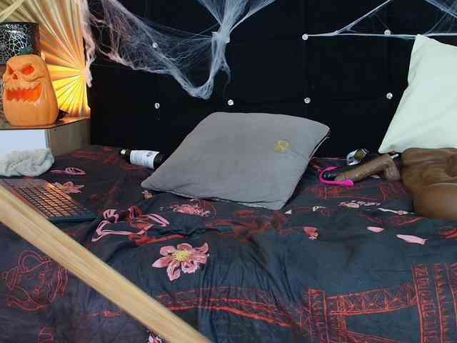 emmily-keller webcam