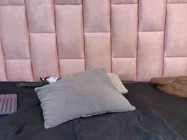 emmily-keller webcam