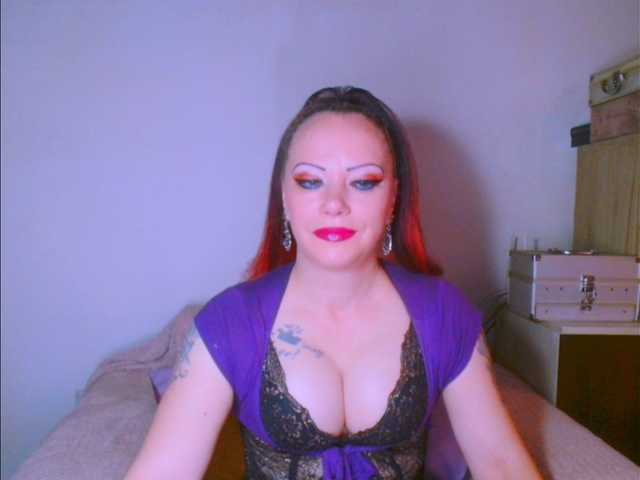 alicesensuel's BongaCams show and profile