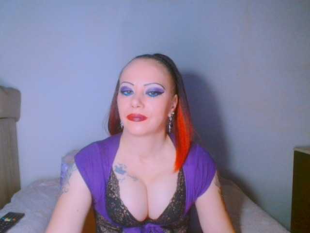alicesensuel's BongaCams show and profile