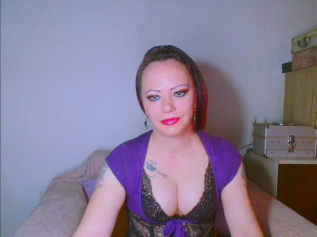 alicesensuel's BongaCams show and profile
