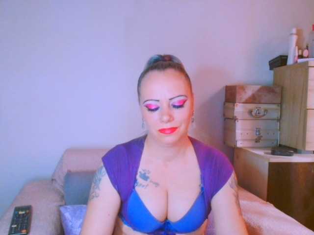 alicesensuel's BongaCams show and profile