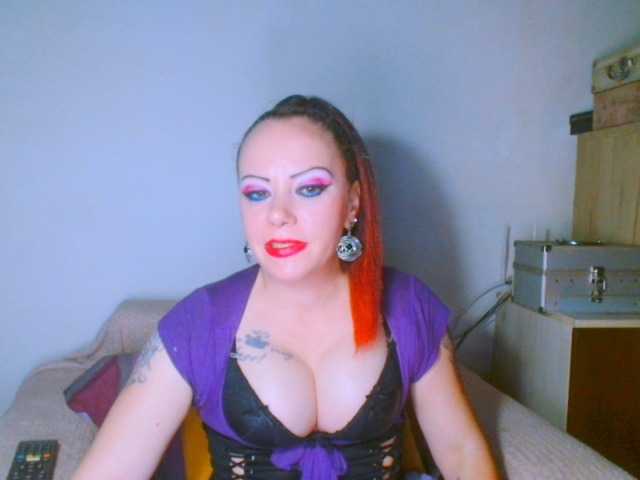 alicesensuel è una delle camgirl italiane più popolari durante uno show su BongaCams. Tag più rilevanti: White/Caucasian,Redhead,Shaved