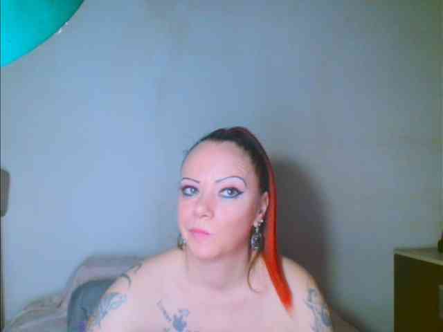 alicesensuel Live Webcam on BongaCams