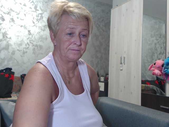 LovePinkLilli webcam bongacams model stream image