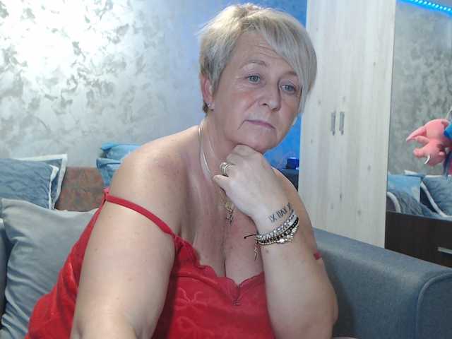 LovePinkLilli webcam bongacams model stream image