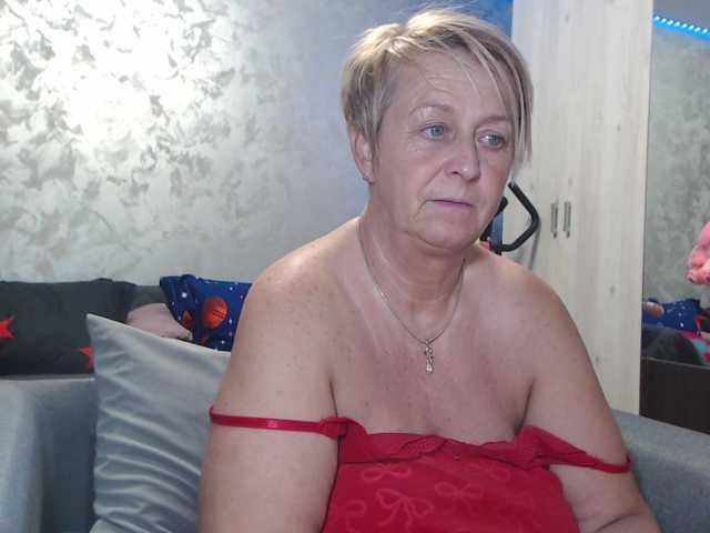 LovePinkLilli's BongaCams show and profile