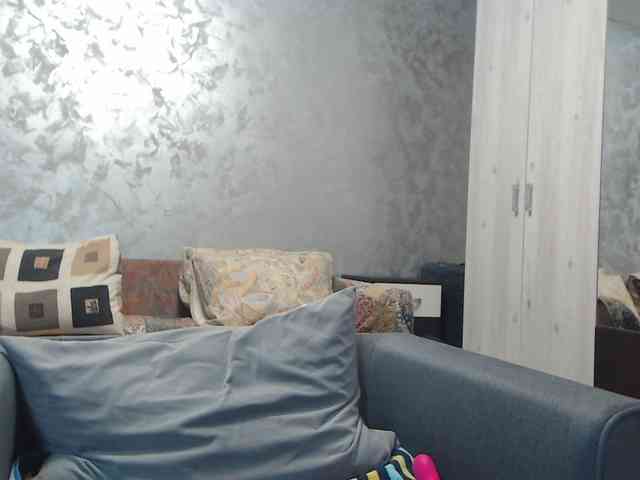 LovePinkLilli webcam