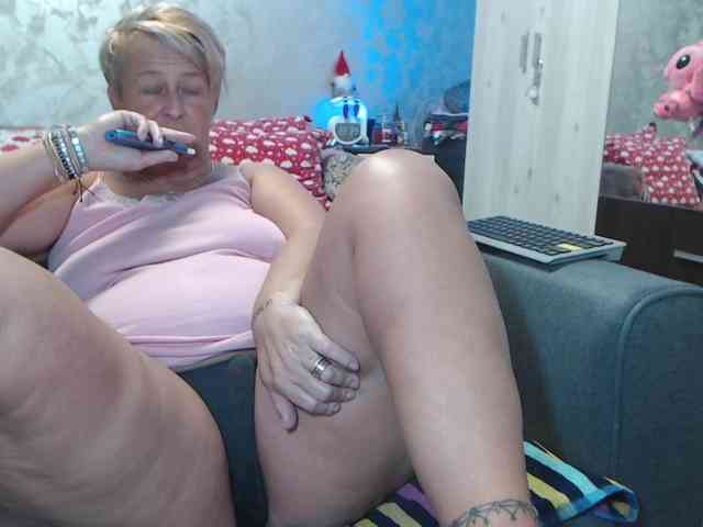 LovePinkLilli LovePinkLilli