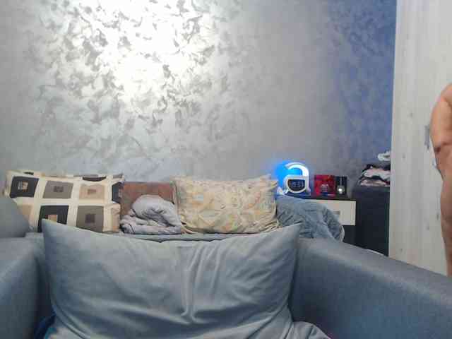 LovePinkLilli webcam