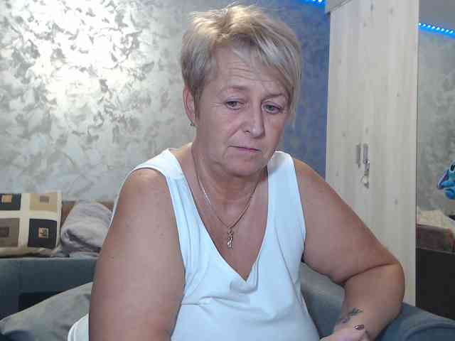 LovePinkLilli Live Webcam on BongaCams