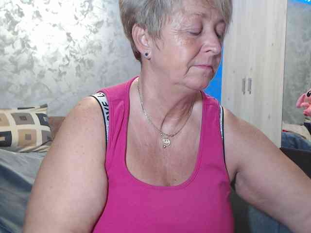 LovePinkLilli LovePinkLilli