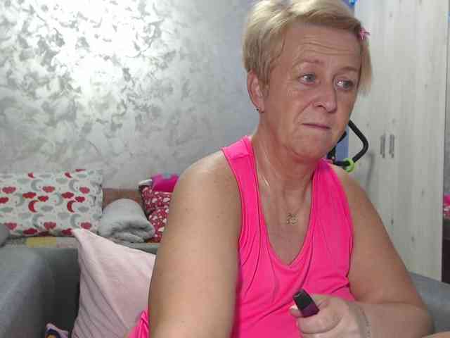 LovePinkLilli Live Webcam on BongaCams