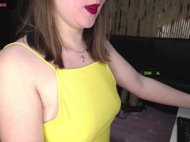 Meghan-M's BongaCams show and profile