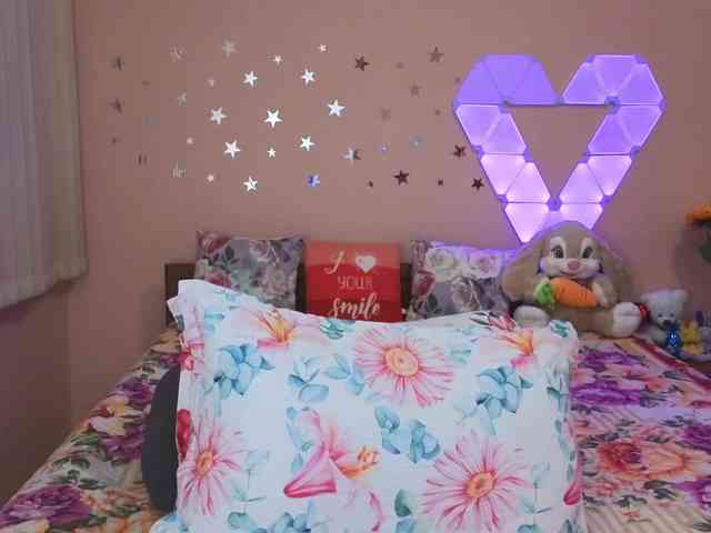 _L_o_v_e_ webcam