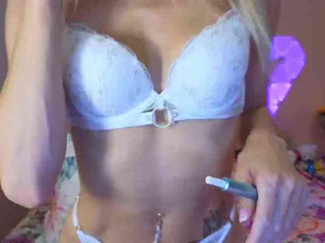 _L_o_v_e_ webcam