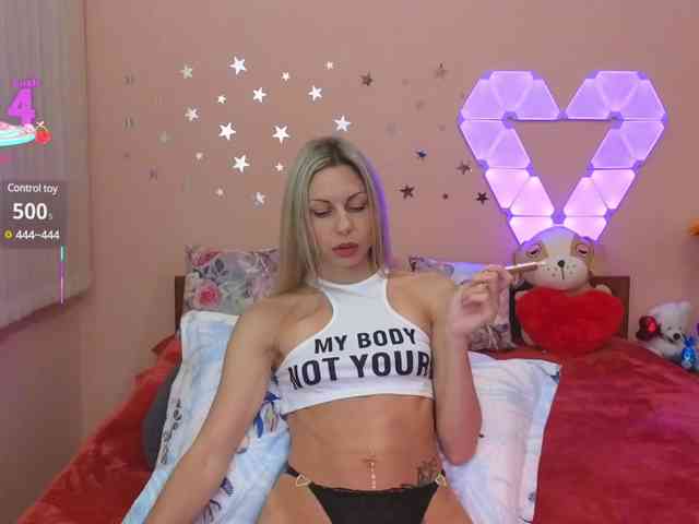 _L_o_v_e_ webcam