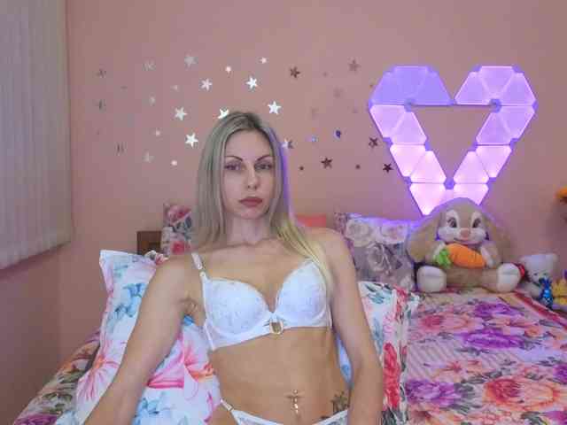_L_o_v_e_ webcam