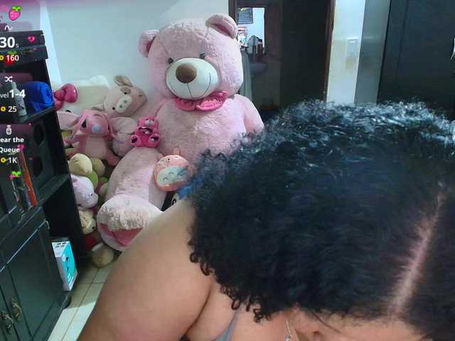 le modèle millarobertss est en webcam porno dans un show sur le site bongacams, il possède les tags suivants: Latino/Hispanic,Brunette,Shaved