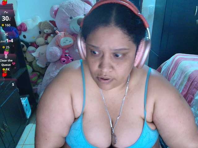 PandoraDreams's BongaCams show and profile