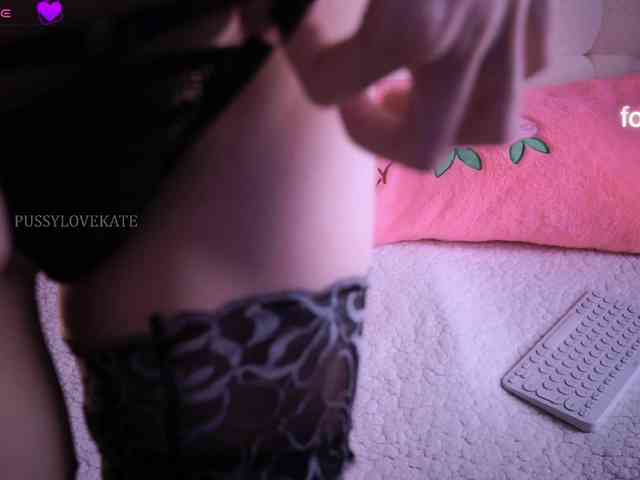 Pussylovekate webcam