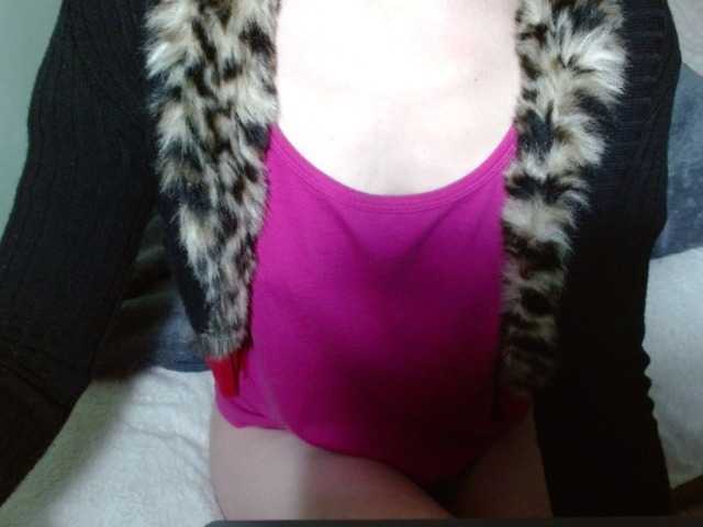 LorraineOSun's BongaCams show and profile