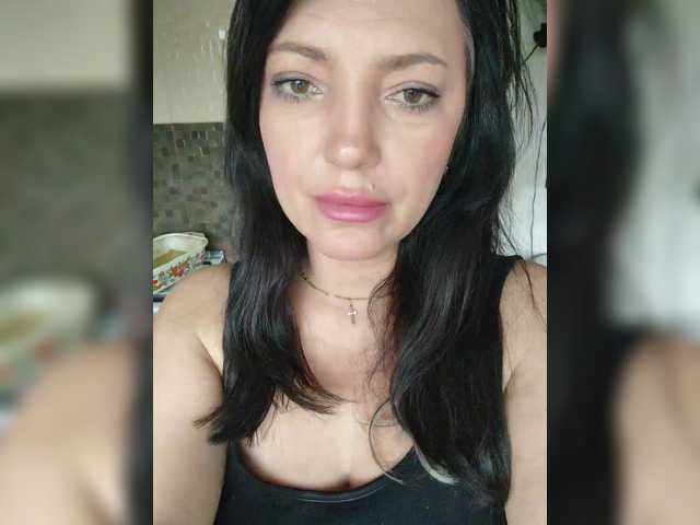 Lalili's BongaCams show and profile