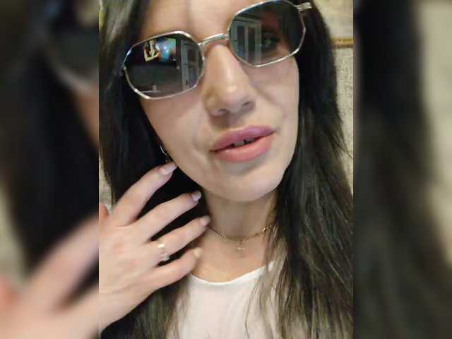 Lalili's BongaCams show and profile