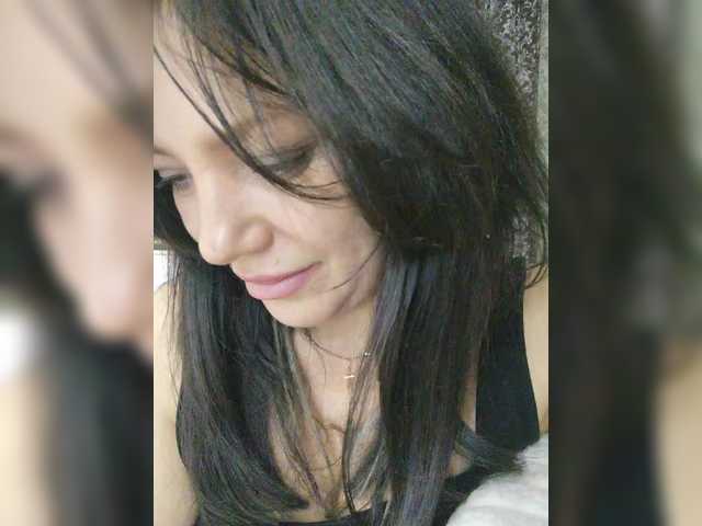 Lalili's BongaCams show and profile