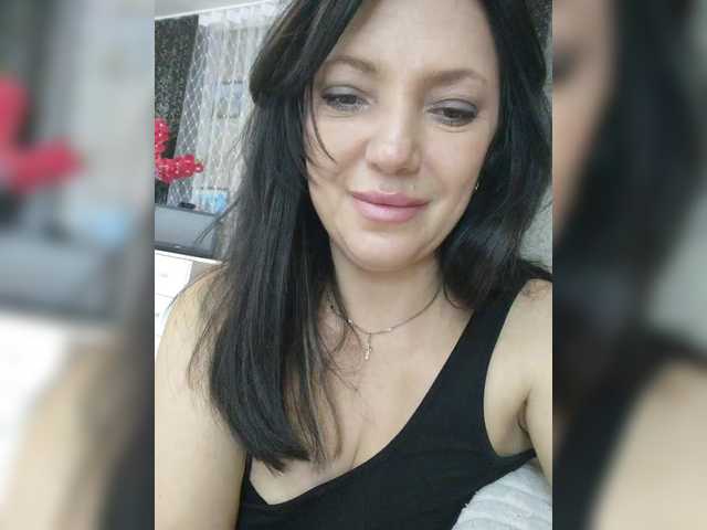 Lalili's BongaCams show and profile