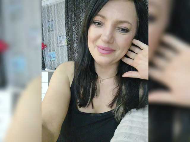 Lalili's BongaCams show and profile