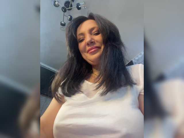 Lalili's BongaCams show and profile