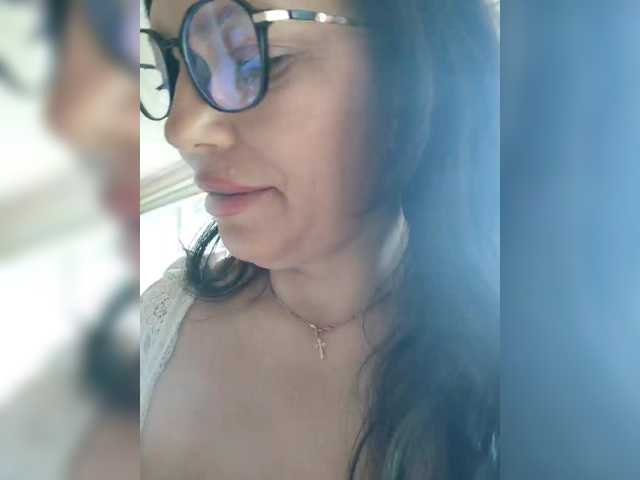 Lalili's BongaCams show and profile