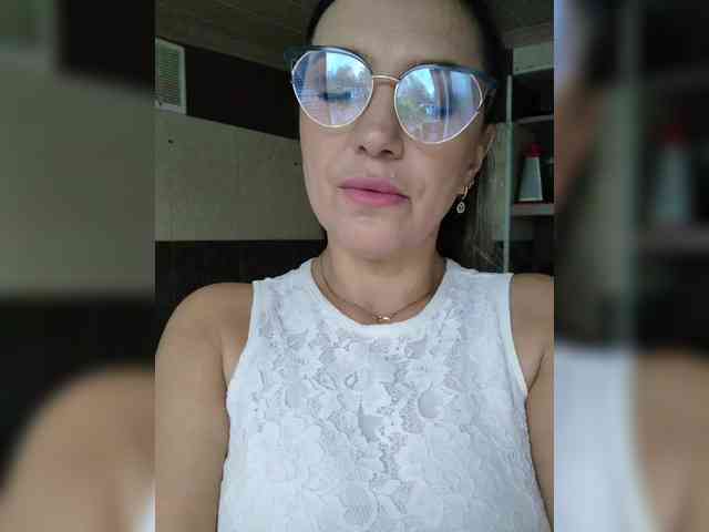ProstoLolkaXXX webcam