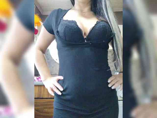 ProstoLolkaXXX webcam