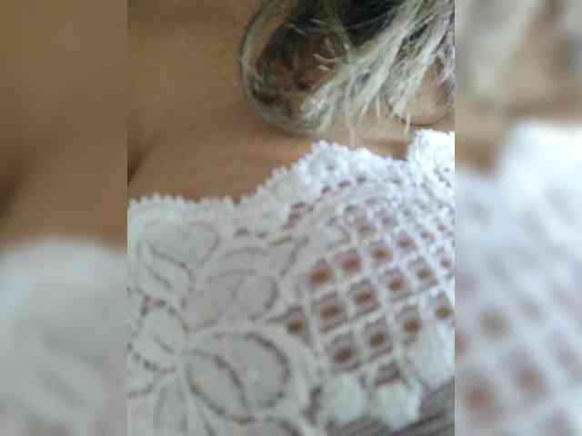 ProstoLolkaXXX webcam