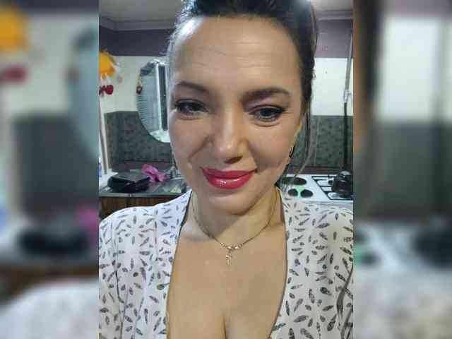 ProstoLolkaXXX webcam