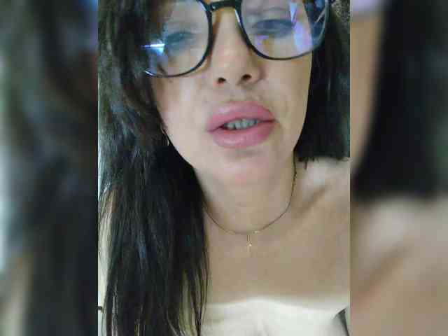 ProstoLolkaXXX webcam