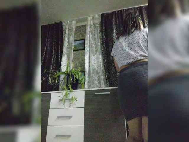 ProstoLolkaXXX webcam