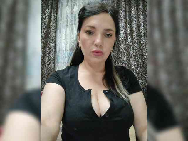 ProstoLolkaXXX webcam
