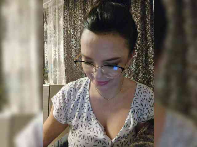 ProstoLolkaXXX webcam